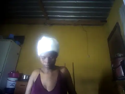 Caramelchick01 online show from 9, 9, 2025