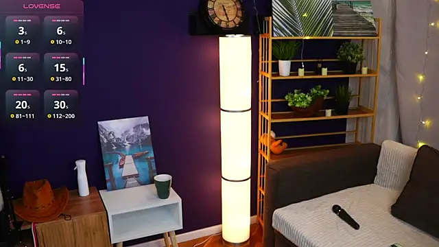 SuzanneHowse online show from 23, 2, 2026