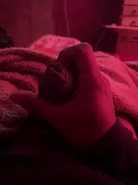 Snapshot of adrianame14 chatting on 28, 10, 2025 adrianame14 online show from 28, 10, 2025