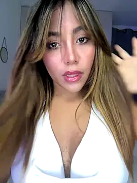 Snapshot of MegannHills chatting on 9, 9, 2025 MegannHills online show from 9, 9, 2025