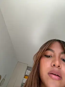 Snapshot of MegannHills chatting on 14, 9, 2025 MegannHills online show from 14, 9, 2025