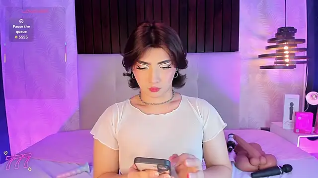 Creamy Angelo online show from 5, 6, 2026