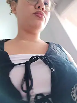 SirenRouge 69 online show from 27, 3, 2026