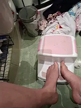 Snapshot of RimMasterAndYourJuice chatting on 27, 10, 2025 RimMasterAndYourJuice online show from 27, 10, 2025