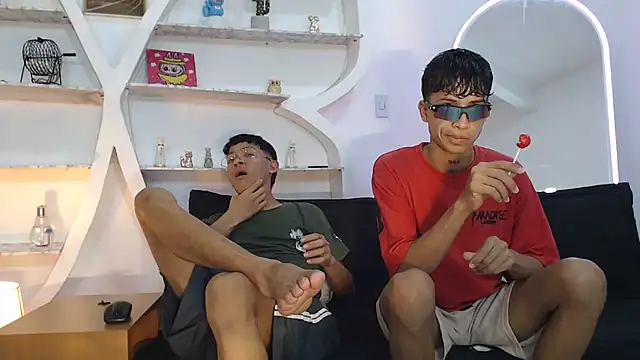 BEAUTY BOYS1 online show from 19, 9, 2025