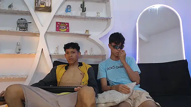 BEAUTY BOYS1 online show from 24, 9, 2025