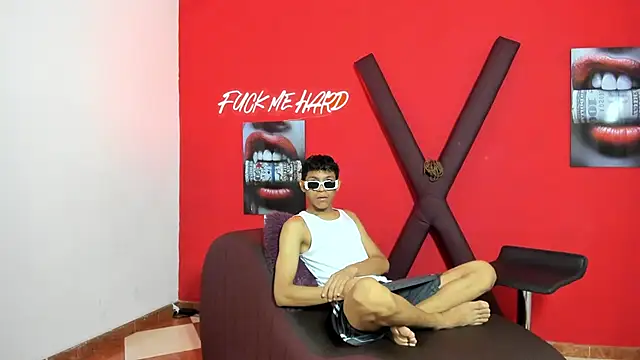 BEAUTY BOYS1 online show from 6, 3, 2026