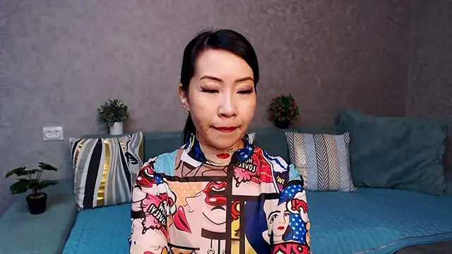 LiaPak online show from 25, 11, 2025