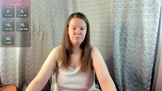 MiaLores online show from 12, 2, 2026