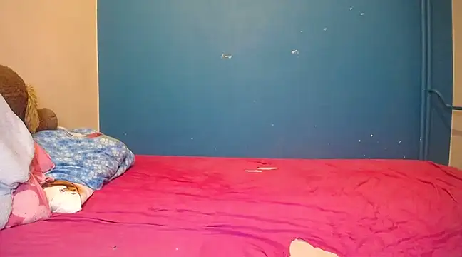 NADINNNE online show from 23, 2, 2025