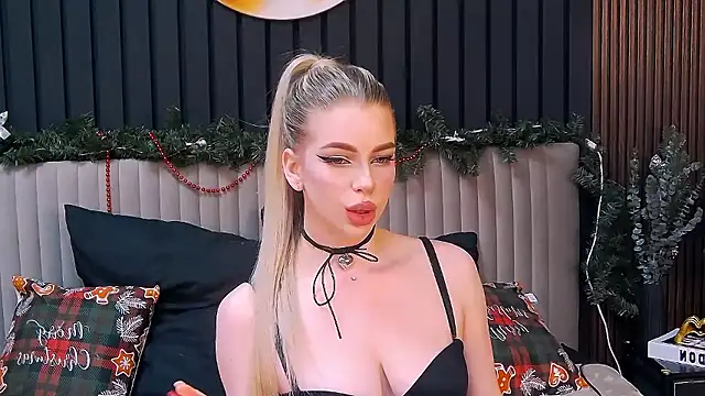 Snapshot of MilanaCeleste chatting on 13, 1, 2026 MilanaCeleste online show from 13, 1, 2026