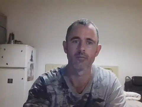 Snapshot of whatYwantMorrre chatting on 13, 10, 2025 whatYwantMorrre online show from 13, 10, 2025