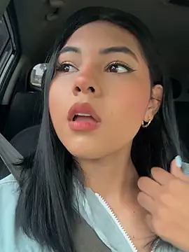 Snapshot of AlinnaRosee_ chatting on 10, 9, 2025 AlinnaRosee online show from 10, 9, 2025