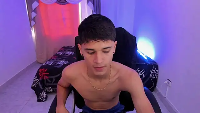 Snapshot of Aron_Boyy chatting on 3, 2, 2026 Aron Boyy online show from 3, 2, 2026