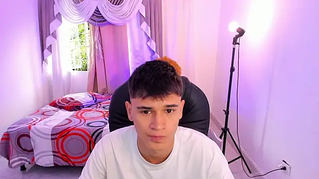 Aron Boyy online show from 29, 5, 2026