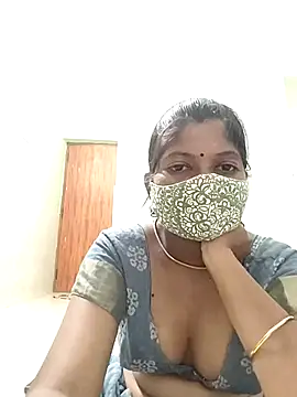 Snapshot of crazcy-couples chatting on 9, 10, 2025 crazcy-couples online show from 9, 10, 2025