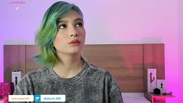 Akatsumi  online show from 18, 12, 2025