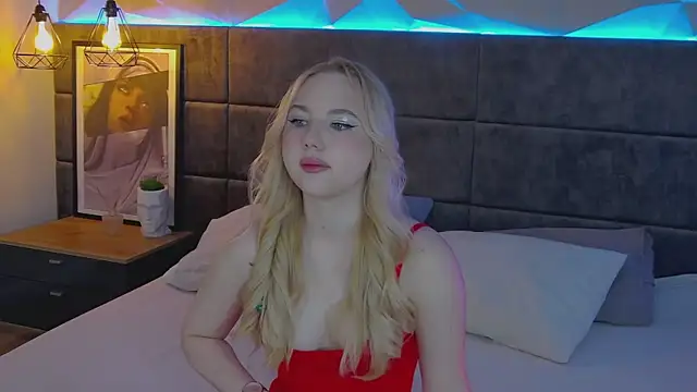 Sky Cutie online show from 16, 4, 2026