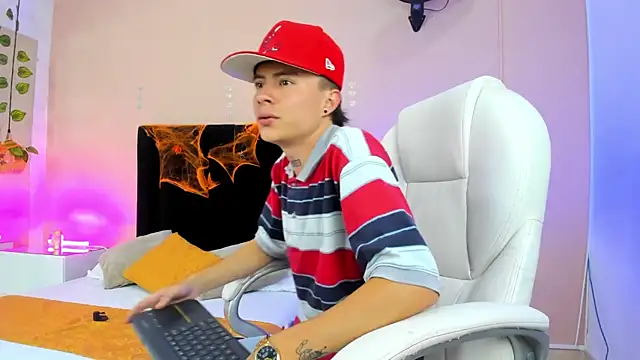 Nascary Fox online show from 1, 10, 2025