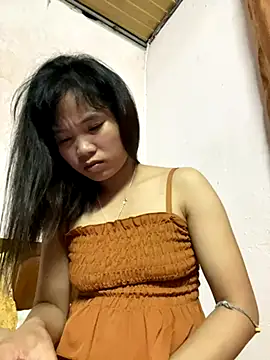 Snapshot of Ngoc-bbi chatting on 18, 9, 2025 Ngoc-bbi online show from 18, 9, 2025