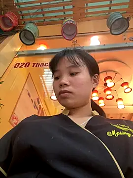 Snapshot of Ngoc-bbi chatting on 28, 9, 2025 Ngoc-bbi online show from 28, 9, 2025
