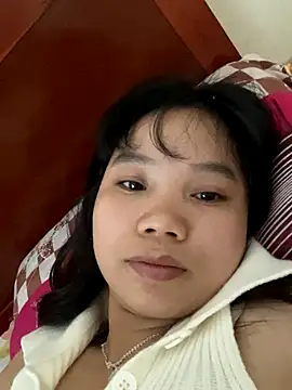 Snapshot of Ngoc-bbi chatting on 5, 10, 2025 Ngoc-bbi online show from 5, 10, 2025