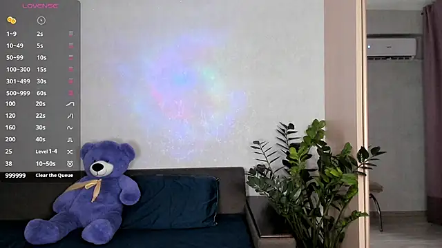 SaraShine  online show from 10, 9, 2025