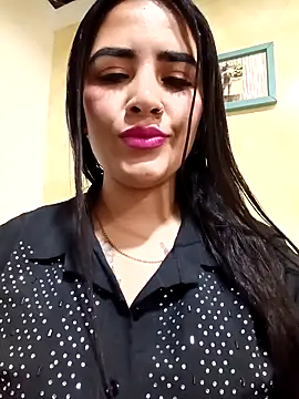 Snapshot of MAYE__13 chatting on 13, 9, 2025 MAYE 13 online show from 13, 9, 2025