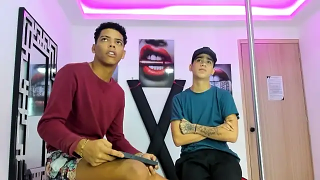 PRETTY FEM online show from 19, 10, 2025