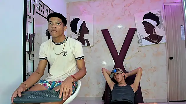 PRETTY FEM online show from 3, 2, 2026