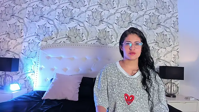 Snapshot of Luna_Noire1 chatting on 16, 7, 2026 Luna Noire1 online show from 16, 7, 2026