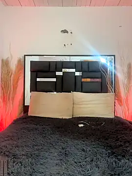 Snapshot of REINA_ADAHARA chatting on 15, 11, 2025 REINA ADAHARA online show from 15, 11, 2025