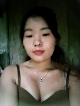 lylylove online show from 10, 9, 2025