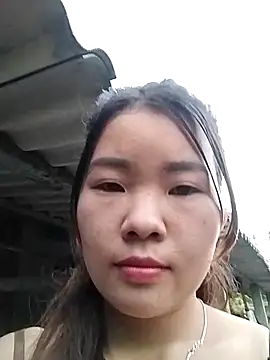 lylylove online show from 18, 9, 2025