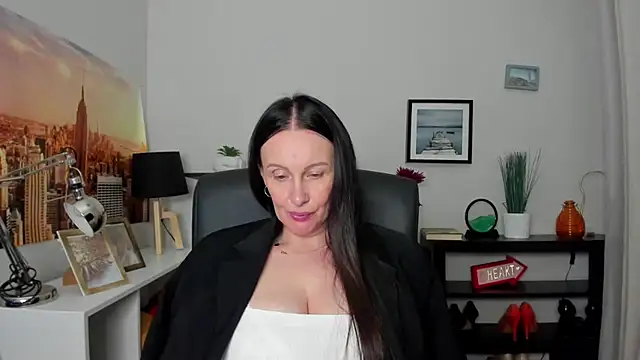 Velvet Jasmine online show from 3, 10, 2025