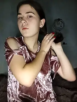 ToryTayler online show from 4, 10, 2025