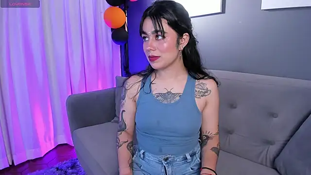 flower smith  online show from 27, 10, 2025