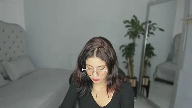 Snapshot of Julieth_brown_ chatting on 11, 9, 2025 Julieth brown  online show from 11, 9, 2025
