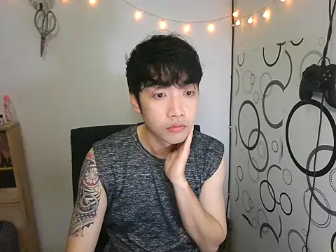 Snapshot of moaman190 chatting on 17, 10, 2025 moaman190 online show from 17, 10, 2025