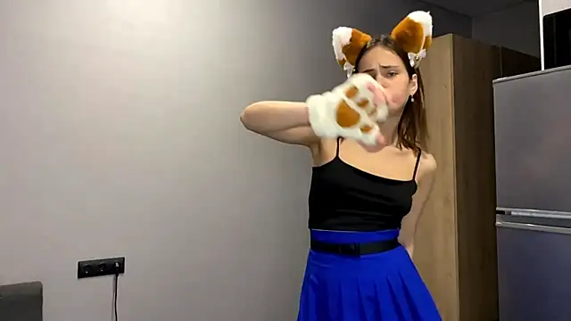 Snapshot of AiMinix chatting on 28, 9, 2025 AiMinix online show from 28, 9, 2025