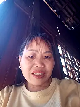  YooY  online show from 28, 11, 2025