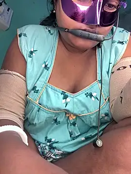 Snapshot of mimi87hoty chatting on 2, 2, 2026 mimi87hoty online show from 2, 2, 2026