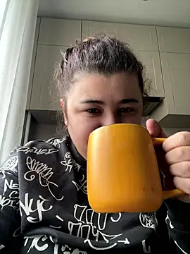 AliceCurlyX online show from 10, 1, 2026