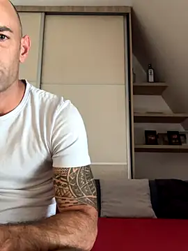 Snapshot of Enriko_Aisah2025 chatting on 9, 9, 2025 Enriko Aisah2025 online show from 9, 9, 2025