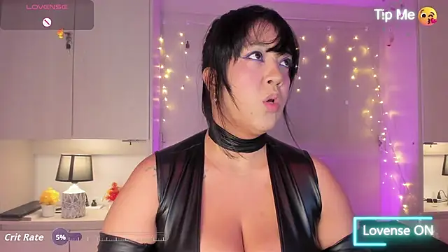 Snapshot of VickyRuiz_ chatting on 8, 7, 2026 VickyRuiz online show from 8, 7, 2026