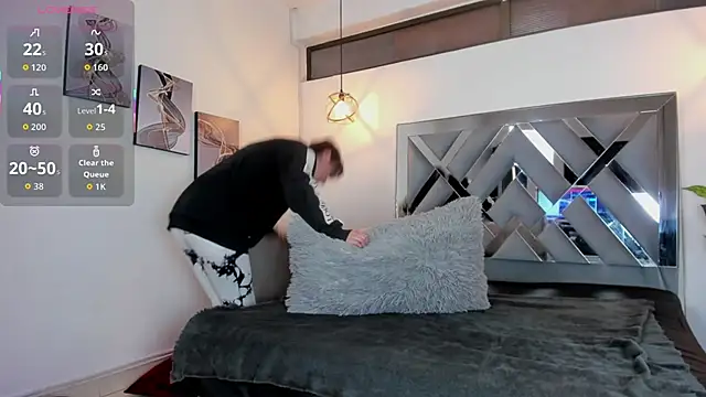 Candy Hott7 online show from 17, 12, 2025