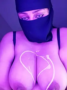 Snapshot of lilyan12 chatting on 5, 1, 2026 lilyan12 online show from 5, 1, 2026