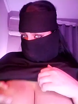 Snapshot of lilyan12 chatting on 14, 3, 2026 lilyan12 online show from 14, 3, 2026