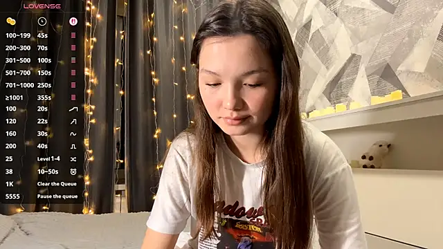 KiraVelvet online show from 29, 11, 2025