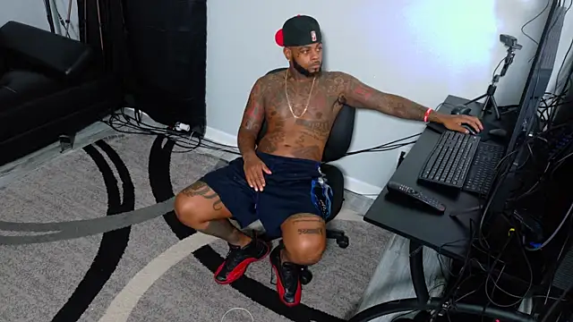 SLANGONDEMHOES online show from 15, 11, 2025